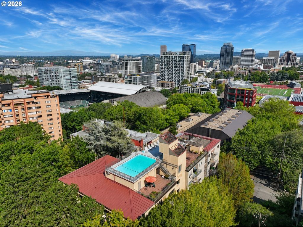 2021 Sw Main St 33, Portland