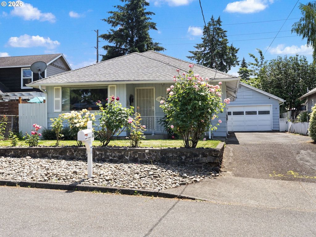 11726 Se Oak St, Portland