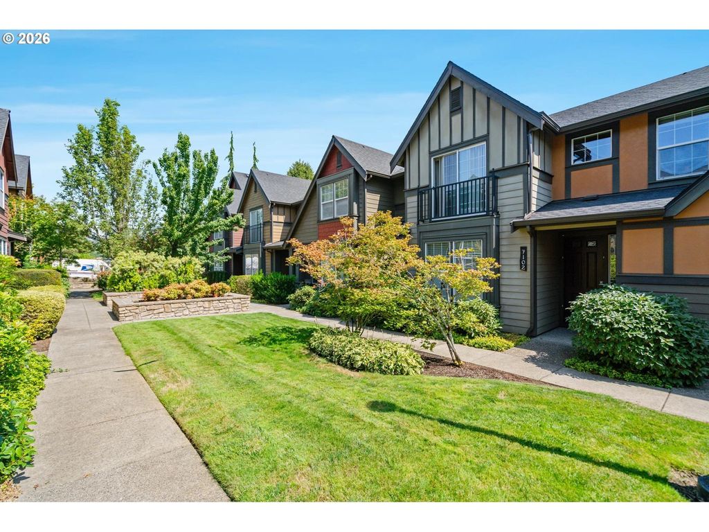 7102 Ne Stonewater St, Hillsboro