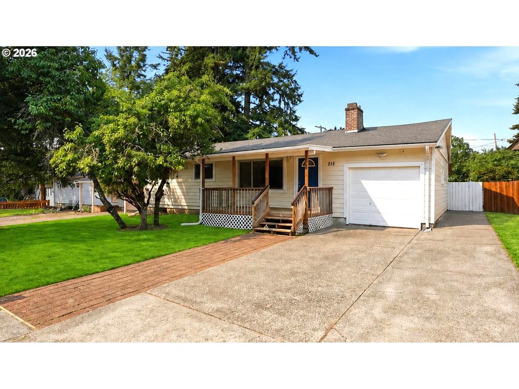 215 Ne 167th Pl, Portland