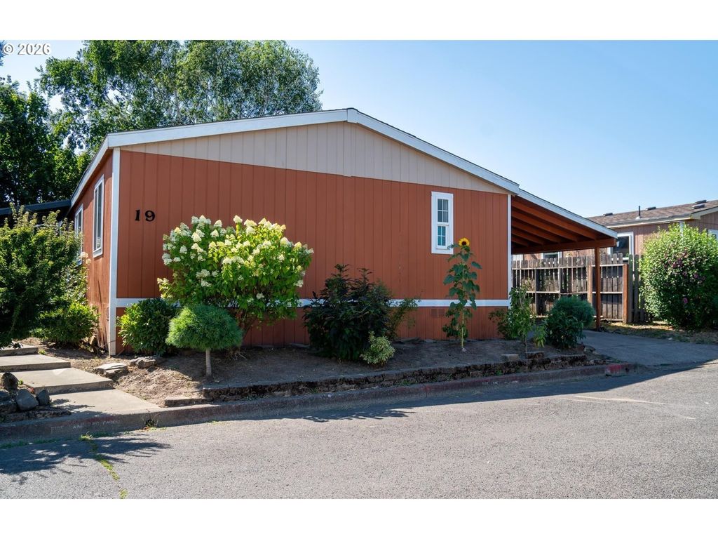 300 S Everest Rd, Newberg