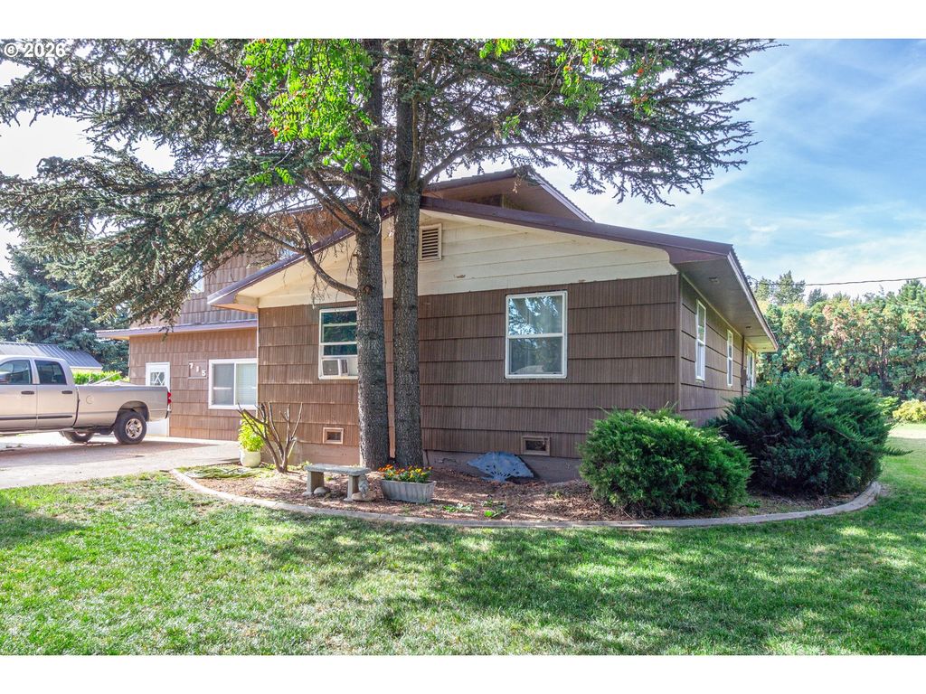 715 W Coe Ave, Stanfield