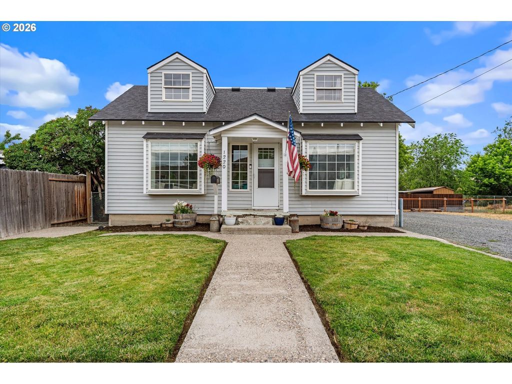 1220 Court Ave, Baker City