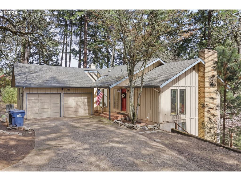 784 Brookside Dr, Eugene