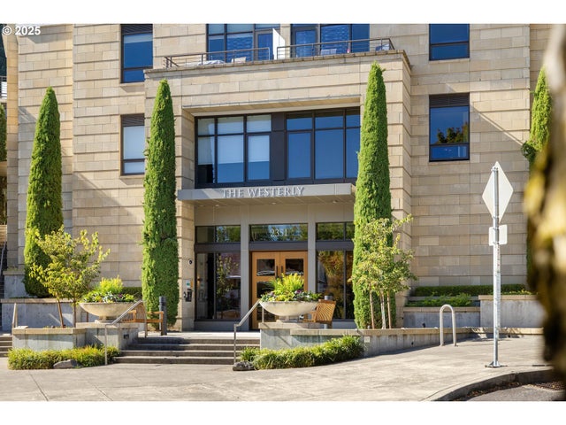 2351 Nw Westover Rd 307, Portland
