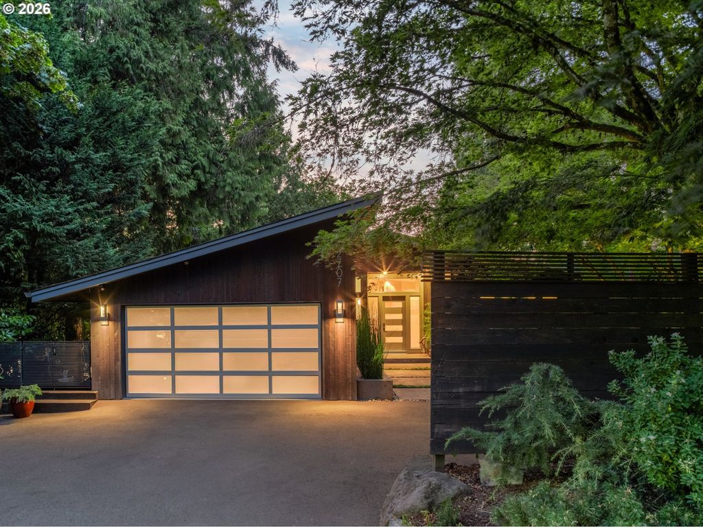 2707 Southshore Blvd, Lake Oswego