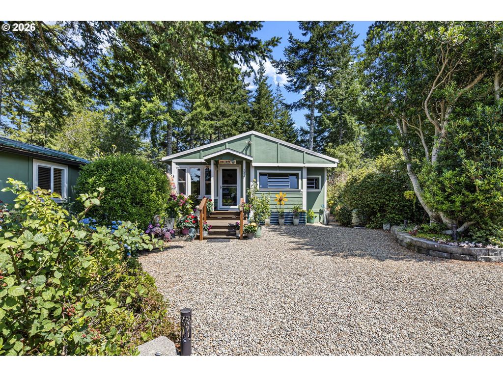 252 Outer Dr, Florence
