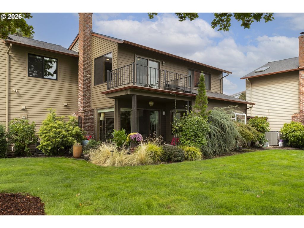 230 N Hayden Bay Dr, Portland