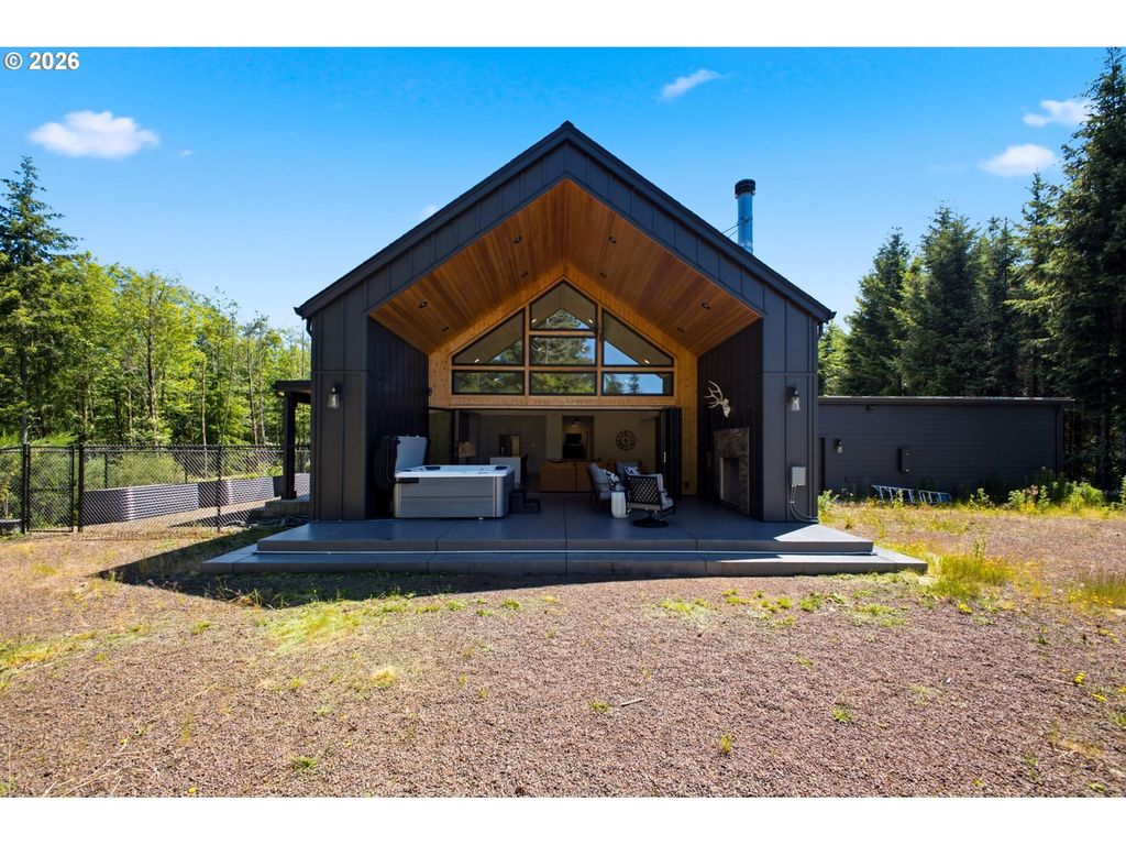 225 Ham Rd, Amboy