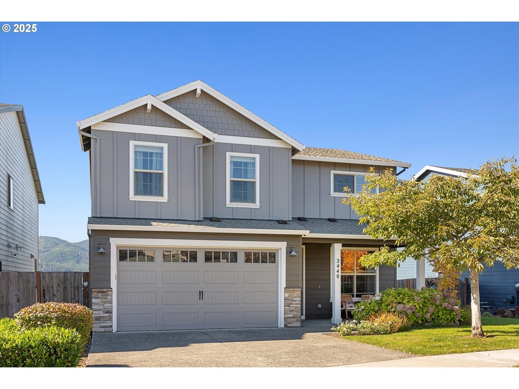 2440 Heather Way, Forest Grove