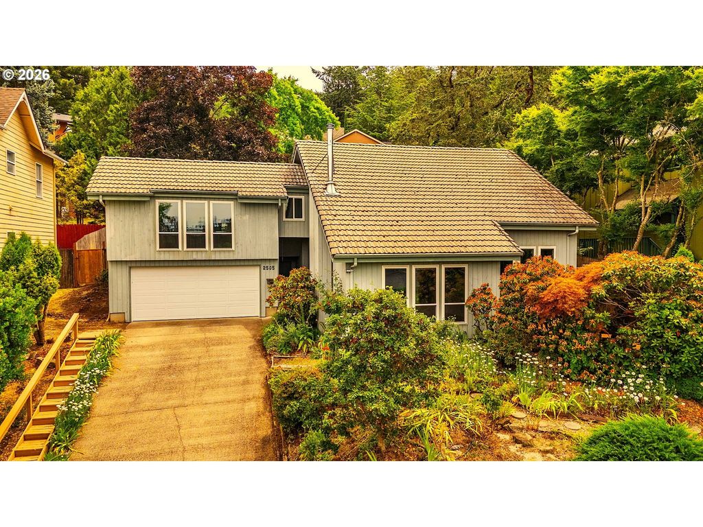 2505 Park Forest Dr, Eugene