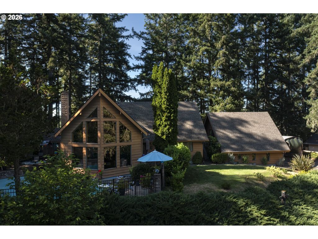 1823 Ridge Water Dr, Sutherlin