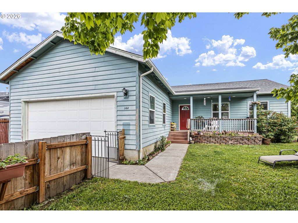144 Bunting Ct, Roseburg