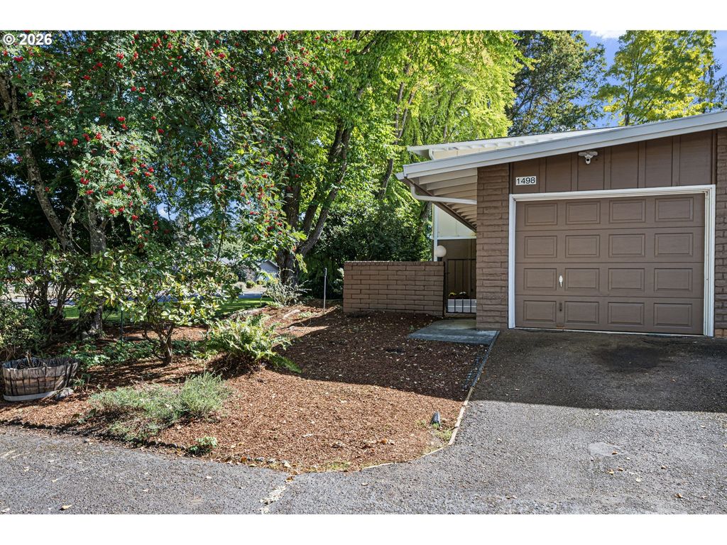 1498 Quaker St, Eugene