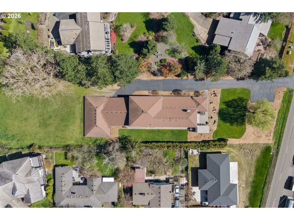 8008 Se Evergreen Hwy, Vancouver