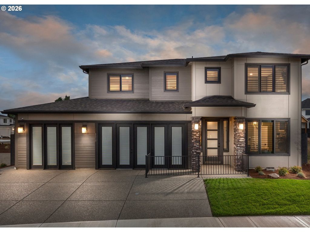 1158 N Paradise Ave, Ridgefield