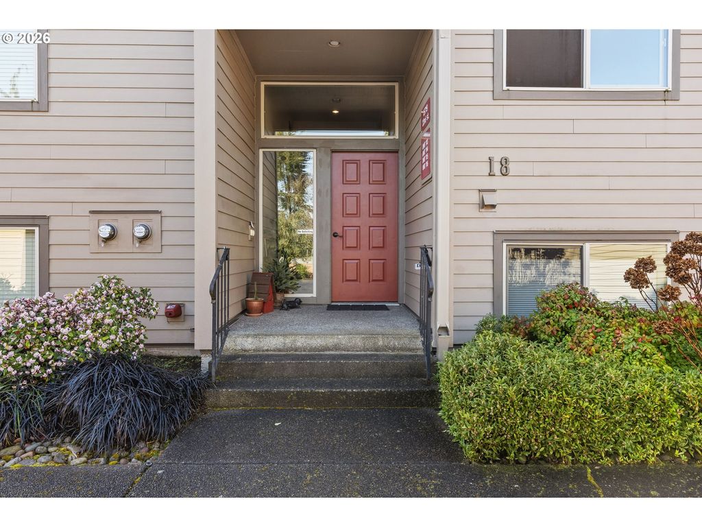15719 Se 23rd St 116, Vancouver