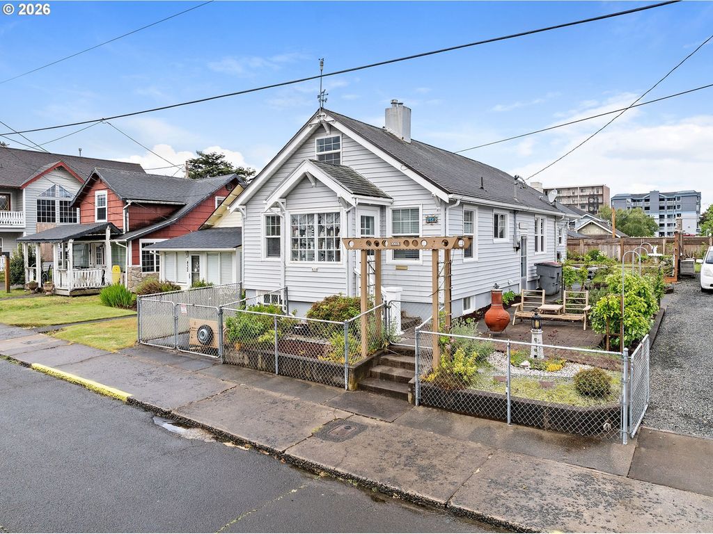 416 S Downing St, Seaside