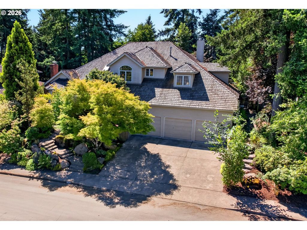 1334 Troon Dr, West Linn