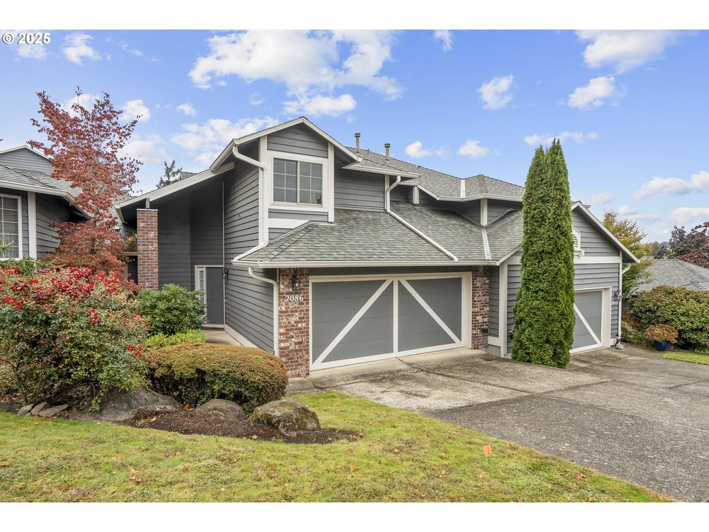 2086 Sunray Cir, West Linn