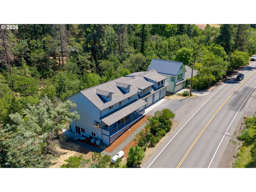 107 3rd Ave, Mosier