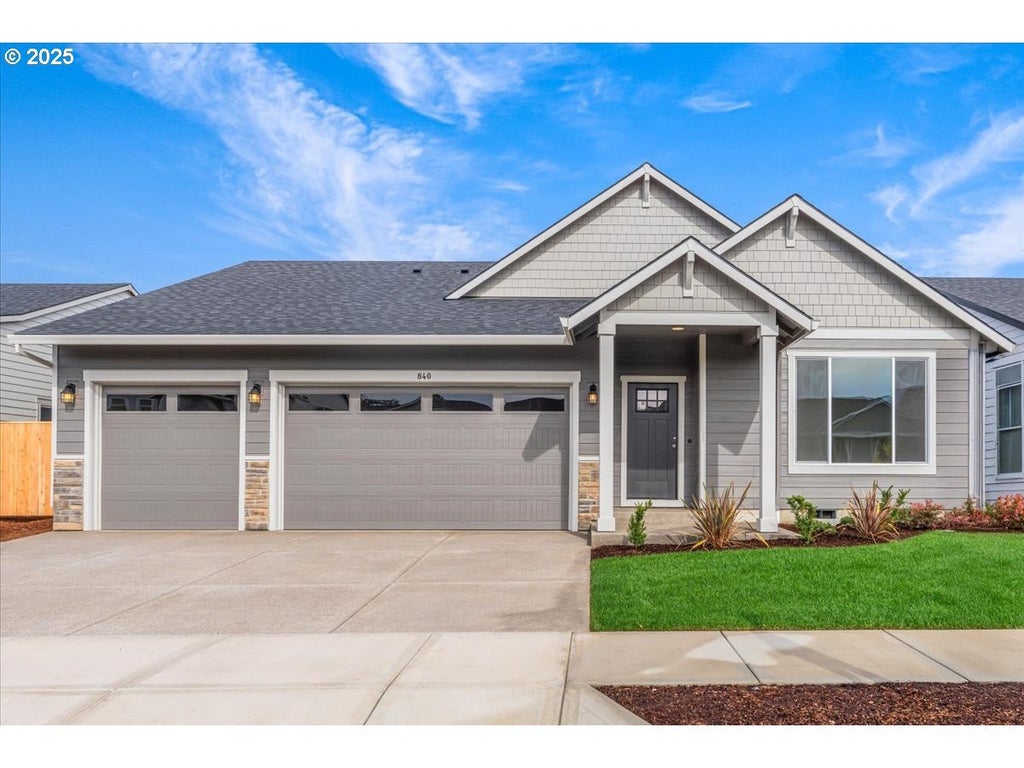 840 E Wilson St, Carlton