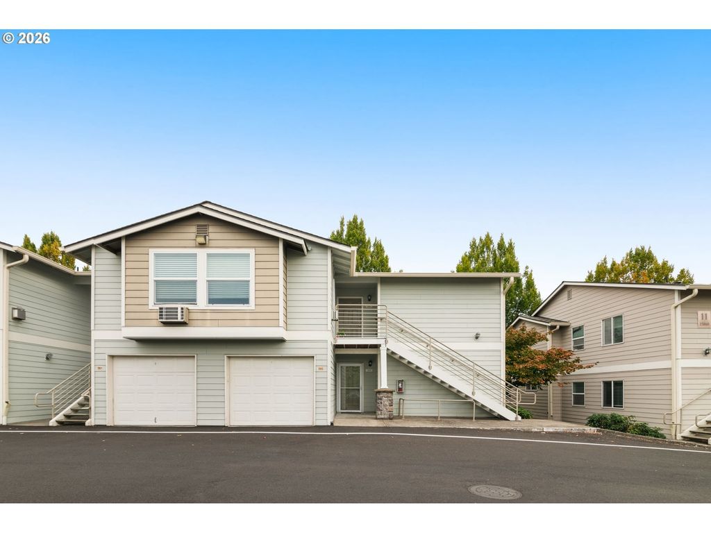 15058 Nw Central Dr 1009, Portland