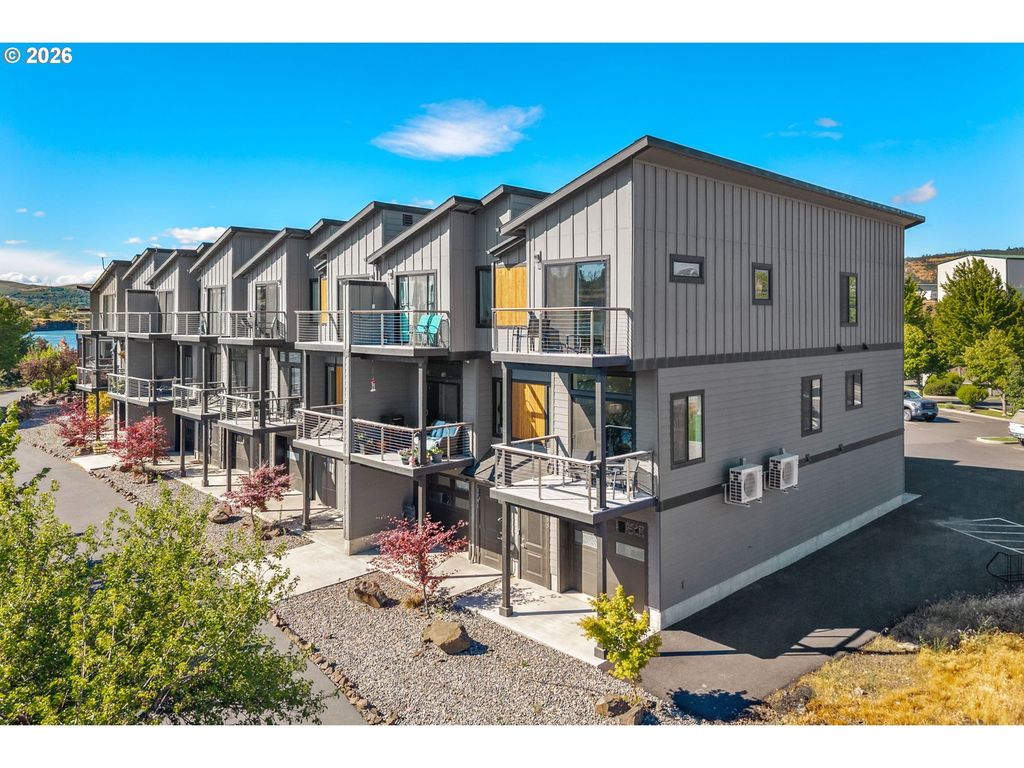 3793 Klindt Dr, The Dalles