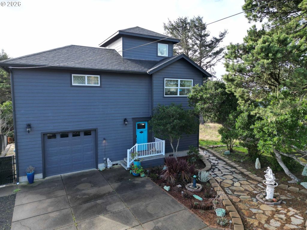 4604 Falcon St, Florence