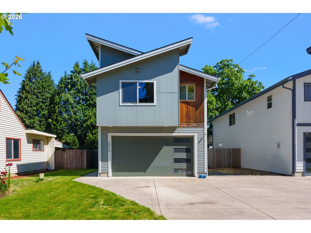 1822 E 33rd St A, Vancouver