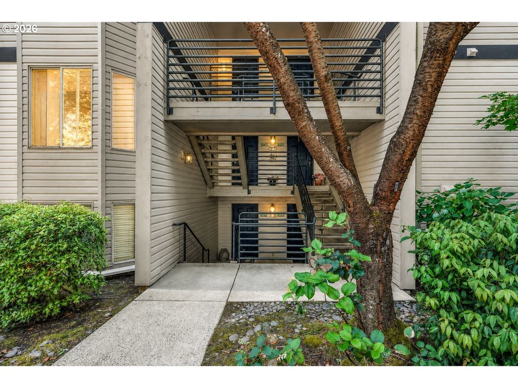 5156 Sw Multnomah Blvd G, Portland