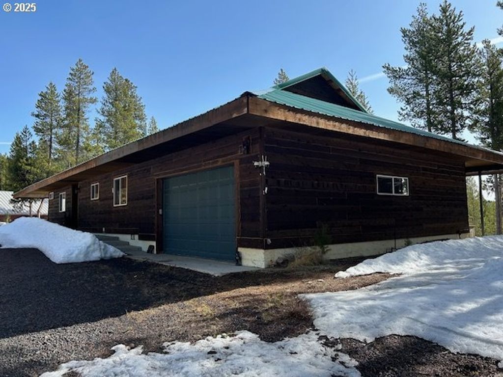 139957 Pine Creek Loop, Crescent Lake