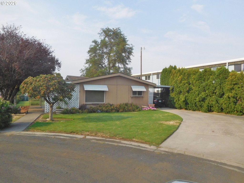 910 Cowl St 7, Milton-Freewater