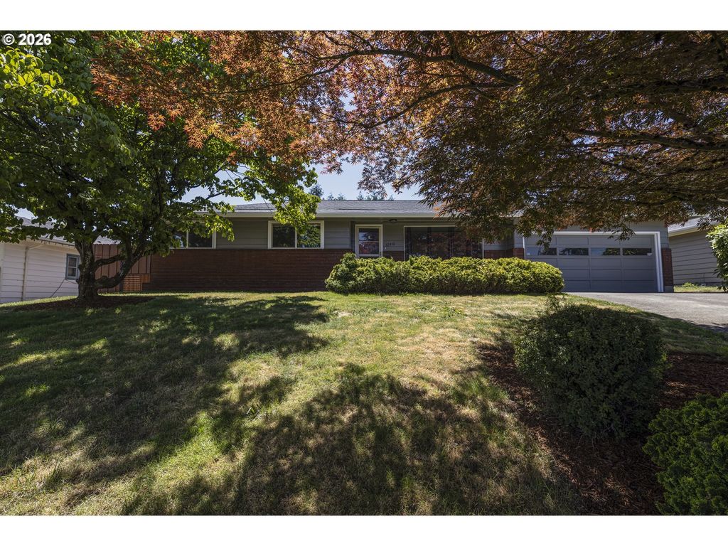 12410 Ne Morris St, Portland