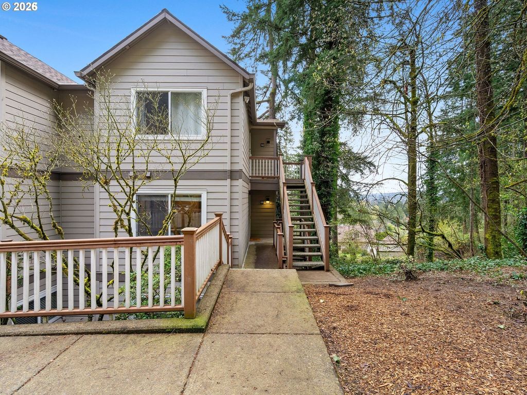 20130 Larkspur Ln 98, West Linn
