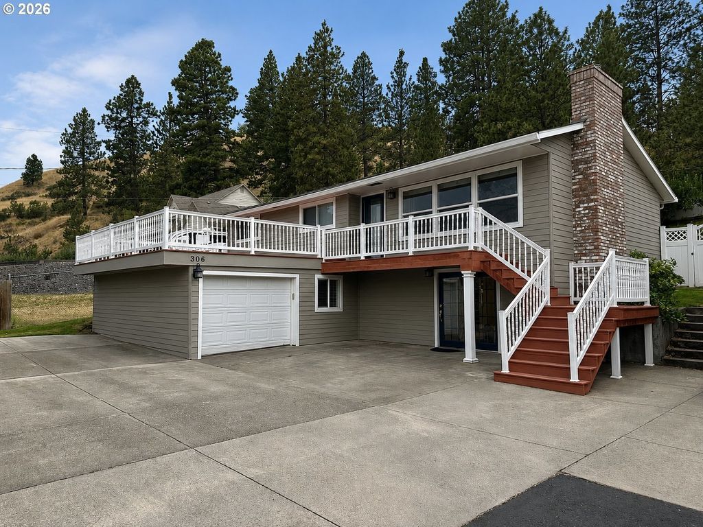 306 B Ave, La Grande