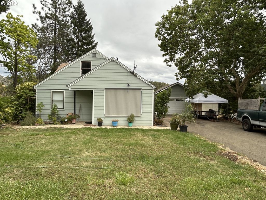1239 N Myrtle Rd, Myrtle Creek