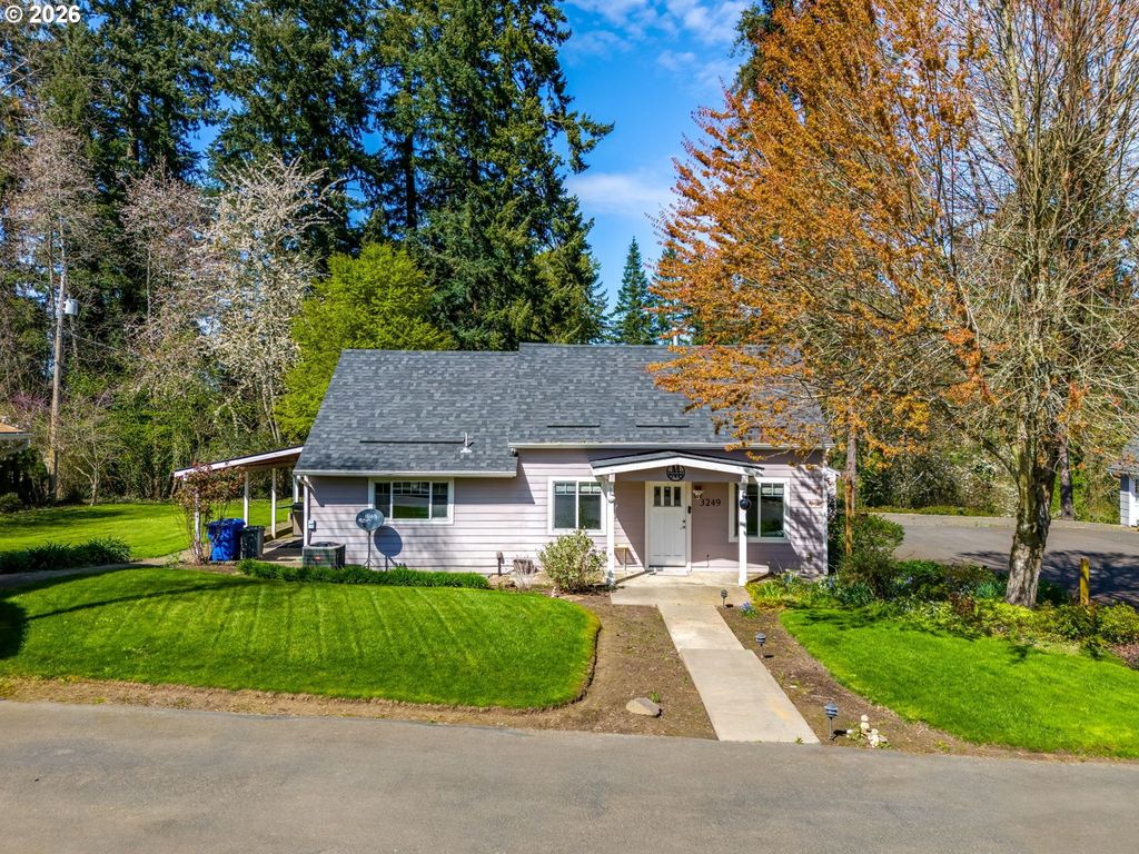 3249 64th Pl Ne, Salem