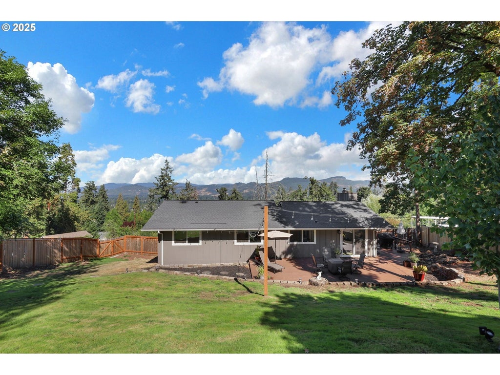 745 S 71st St, Springfield