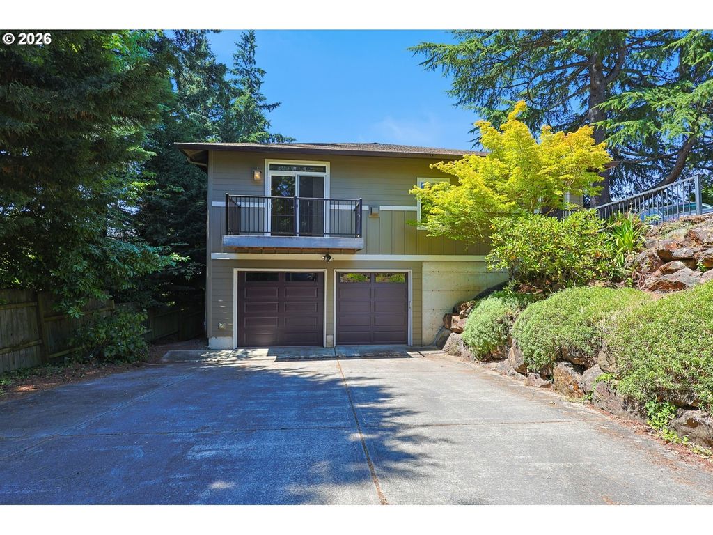 4806 Nw Cherry St, Vancouver
