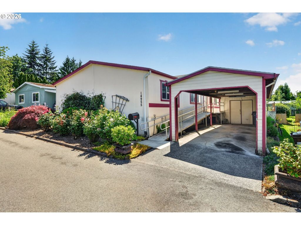 14955 S Blue Vista Dr 246, Oregon City