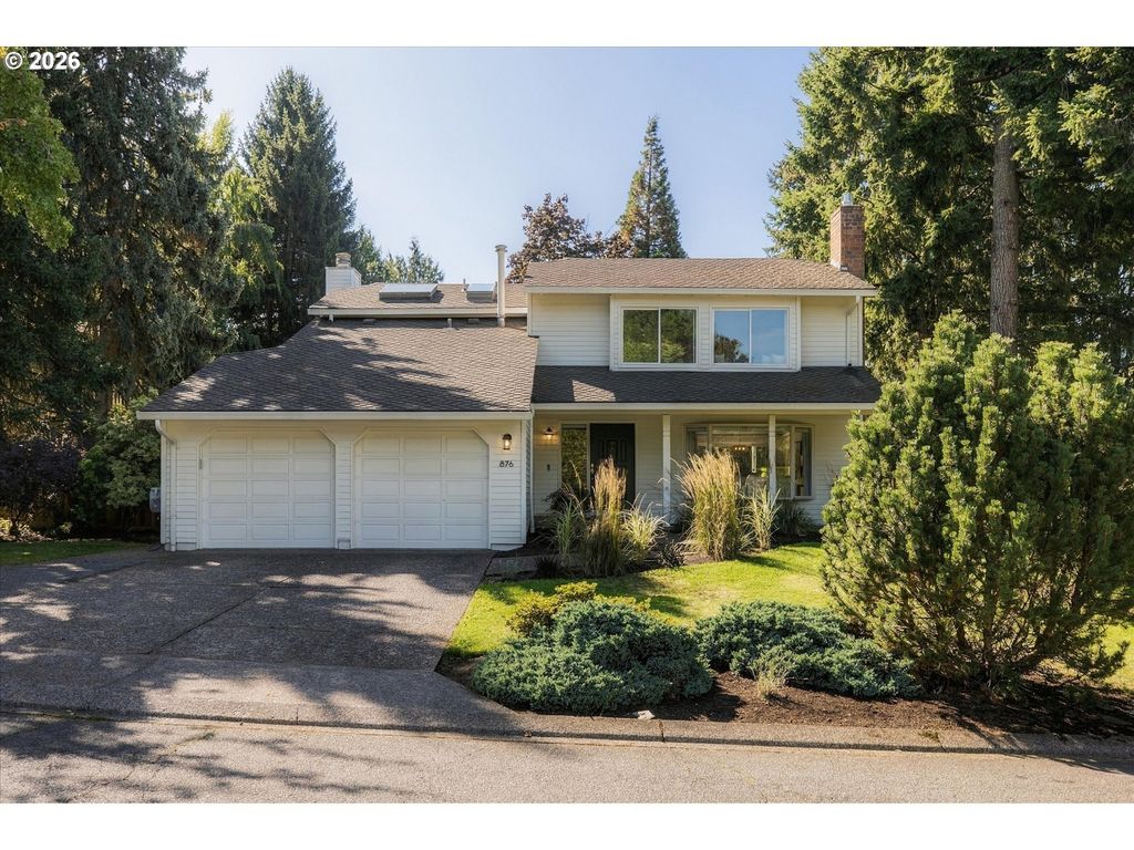 876 Sunny Hill Dr, Lake Oswego