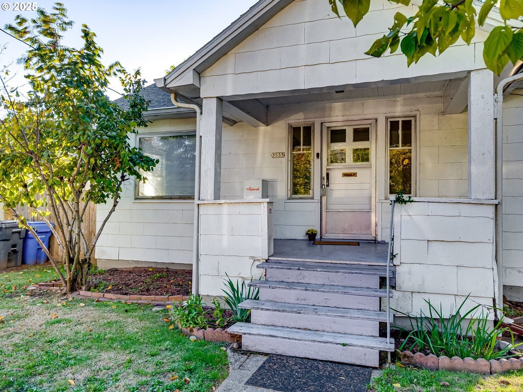 3535 Se 69th Ave, Portland