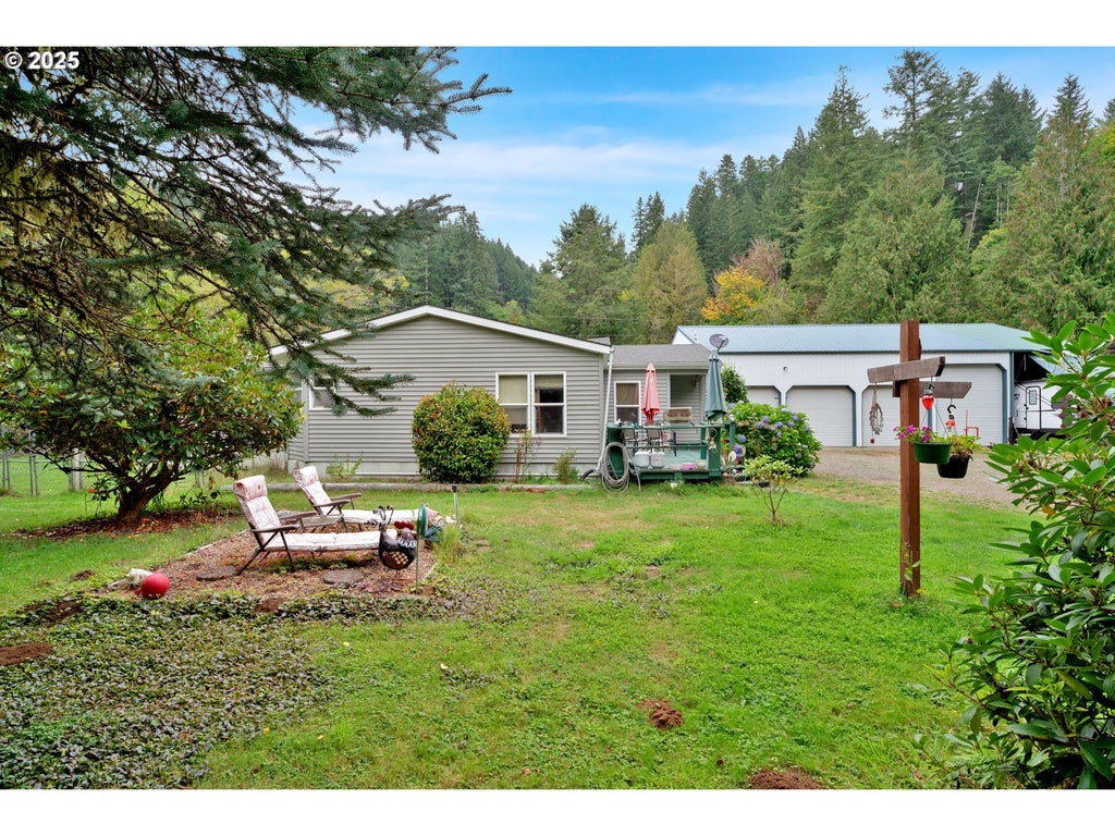 9580 N Fork Siuslaw Rd, Florence