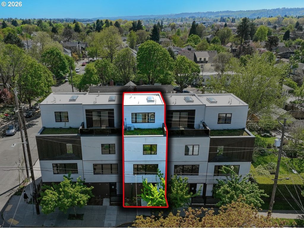2268 Se Division St, Portland