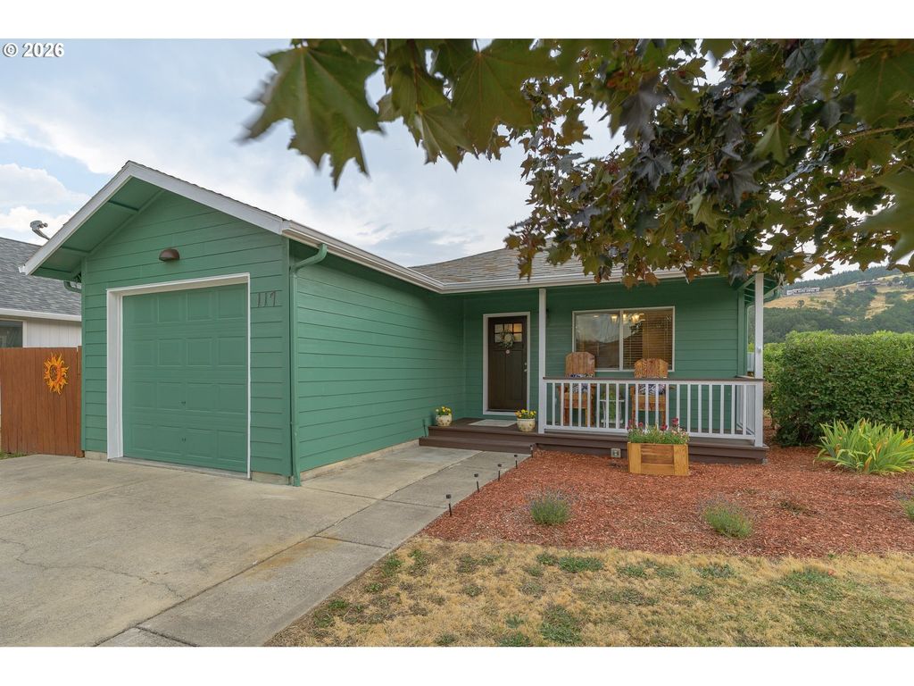 400 N Bridge St, Sheridan
