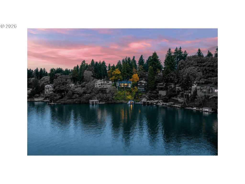 2430 Summit Ct, Lake Oswego