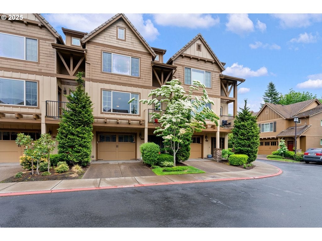 2036 Nw Village Cir, Portland