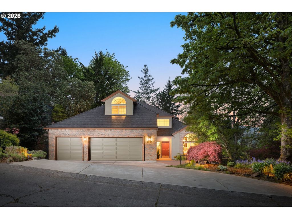 1727 Sw Westwood Dr, Portland