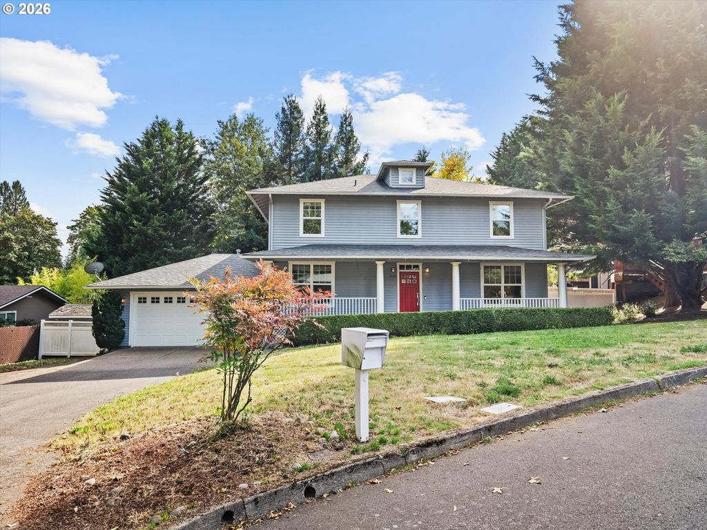 2130 Maple Ter, West Linn